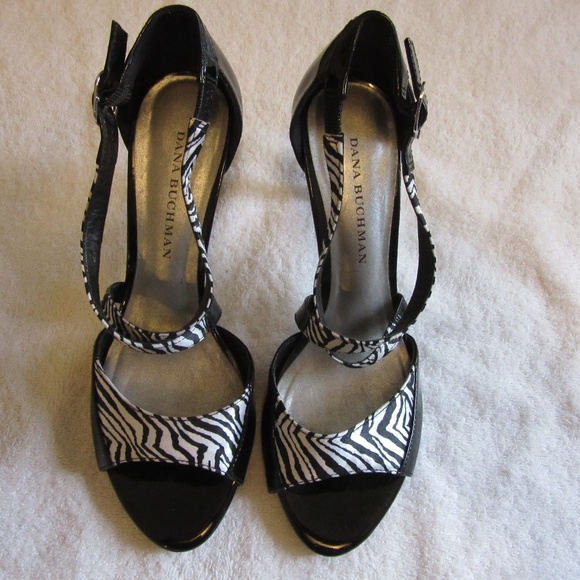 Dana Buchman Shoes - DANA BUCHMAN Zebra Striped Women's Shoes